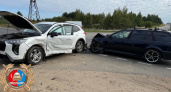 67-летняя водительница не уступила дорогу BMW: годовалый малыш госпитализирован после столкновения в Кинешме