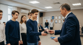 Паспорта из рук мэра: 27 ивановских школьников получили главные документы на открытии центра «Движения первых»