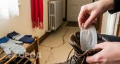 Аптечная мелочь за 80 рублей превращает дырявые кроссовки в зимние сапоги: ноги не мерзнут весь день