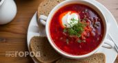 Борщ не теряет цвет даже через три дня: добавьте этот простой ингредиент в зажарку по примеру поваров СССР