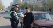 В Фурманове мотоциклист без прав сбил девушку на тротуаре после столкновения с ВАЗом