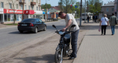 В Юже «Хендай» сбил мопедиста на перекрёстке: у пострадавшего перелом