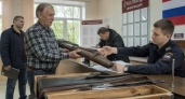 148 единиц гражданского оружия из Ивановской области переданы для СВО