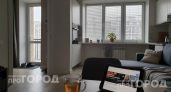 Выкиньте пыльные жалюзи: новый способ защиты от солнца на балконе который выглядит в разы дороже и уютнее