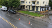 В Кинешме после наезда на препятствие пассажирку внедорожника доставили в больницу