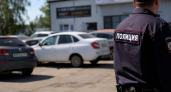 Под видом друга семьи мужчина обманул жителей ивановского поселка на миллионы