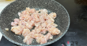 Вы сами размножаете бактерии на своей кухне: почему эти продукты категорически нельзя мыть перед готовкой