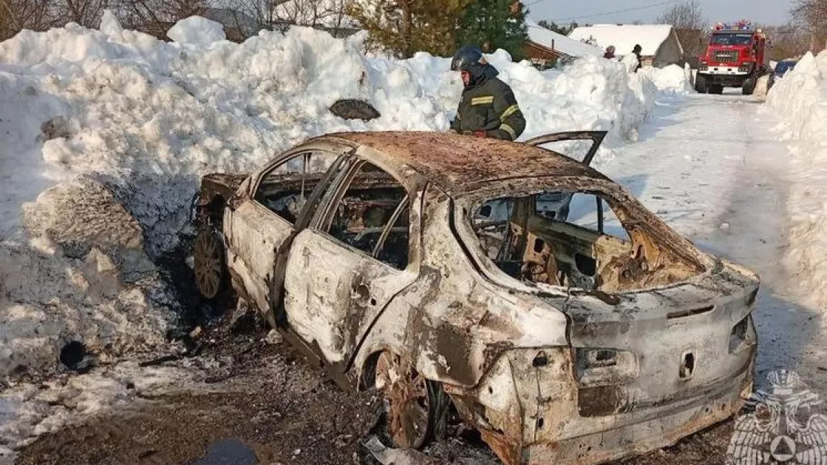 Два автомобиля вспыхнули за сутки в Ивановской области