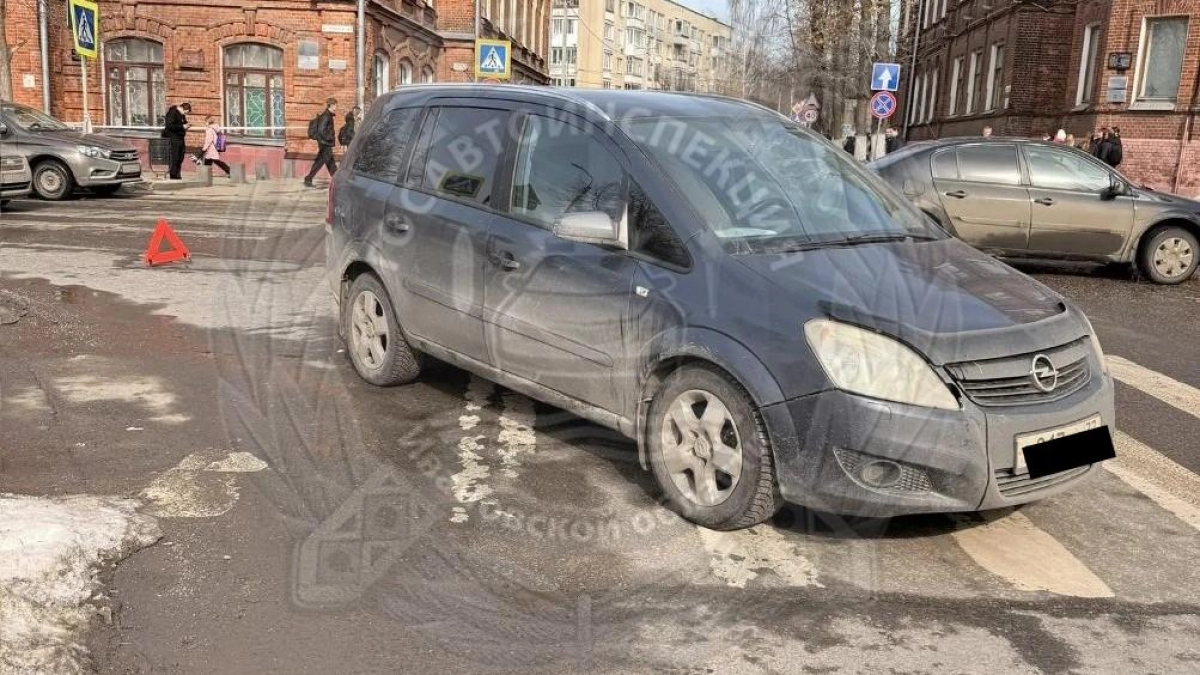 В Иванове школьница пострадала под колесами «Опеля» на пешеходном переходе