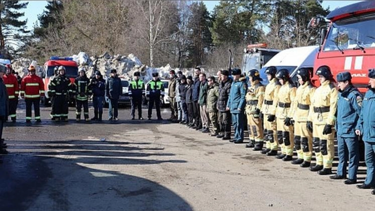 Спасатели отработали ликвидацию тройного ДТП с пожаром в Ивановском районе