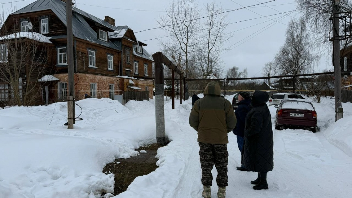 250 жителей Вичуги полгода под угрозой отключения газа из-за брошенных домов