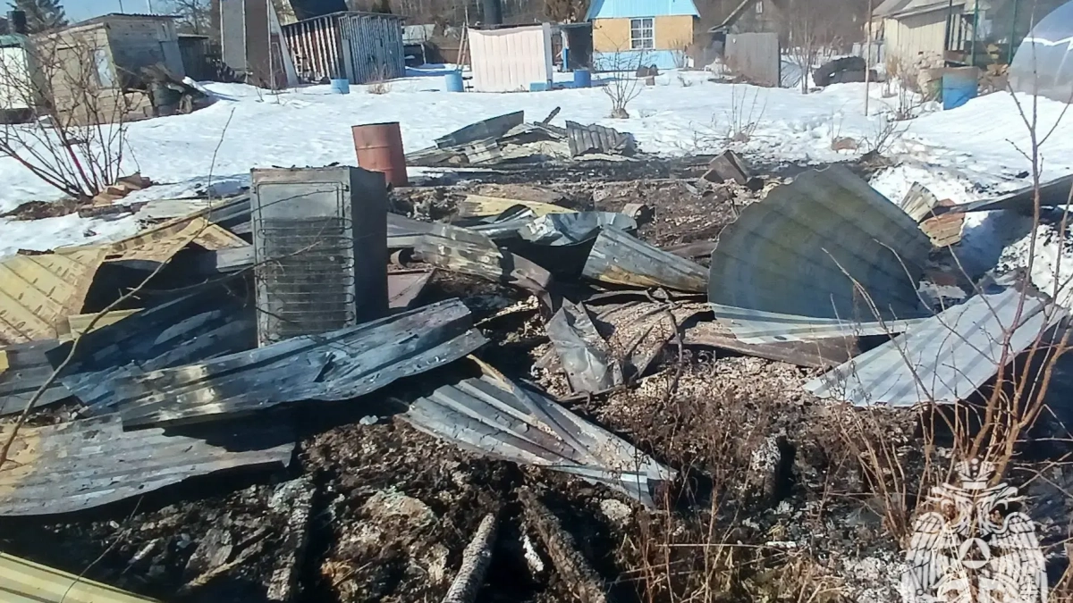 Пожар в СНТ «Росинка»: садовый домик сгорел поздним вечером