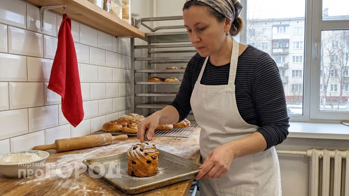 Забыла про сухие куличи и на Пасху 2026 пеку слоистый краффин, который тает во рту и не черствеет всю неделю