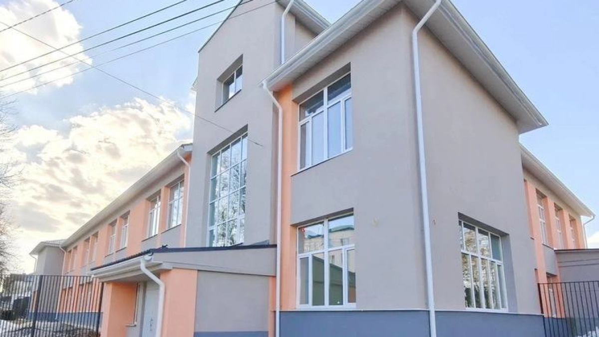 Школу 1930 года постройки в Родниках обновят к концу каникул