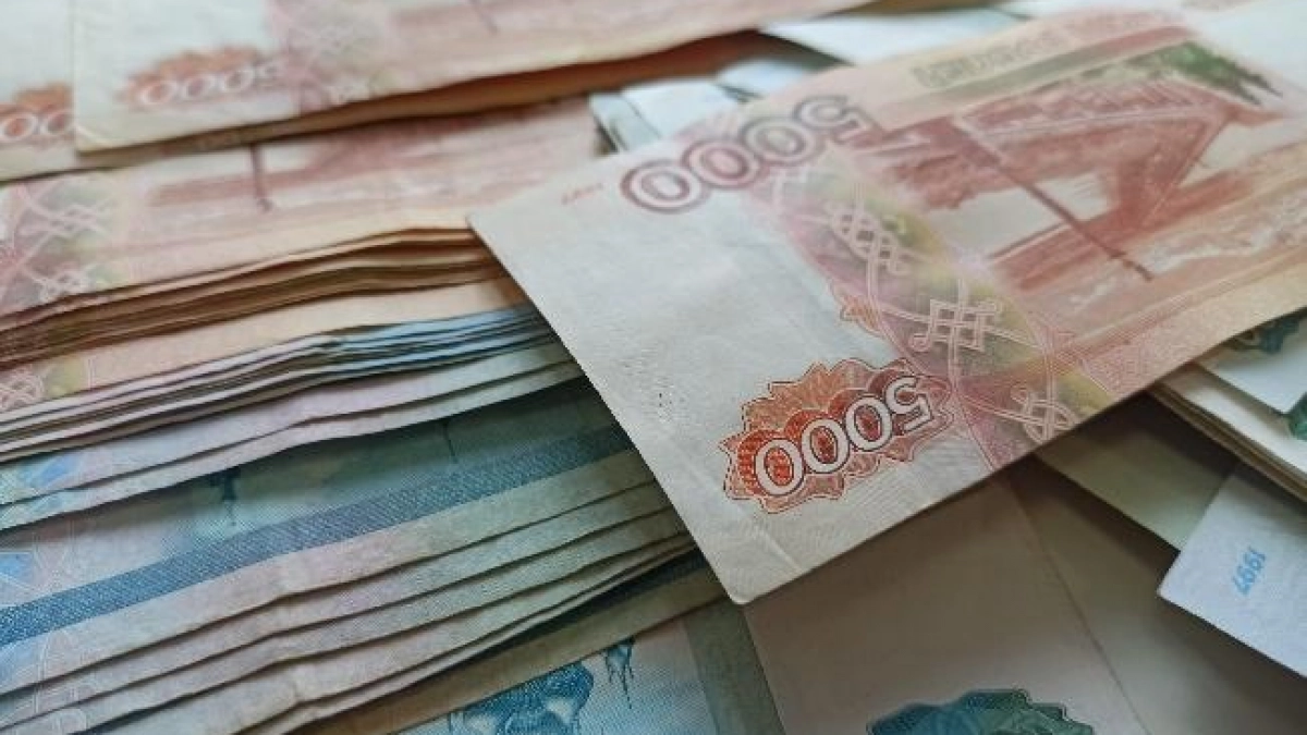 Коррупционный скандал и ужесточение алкогольных правил: главные новости за 26 марта