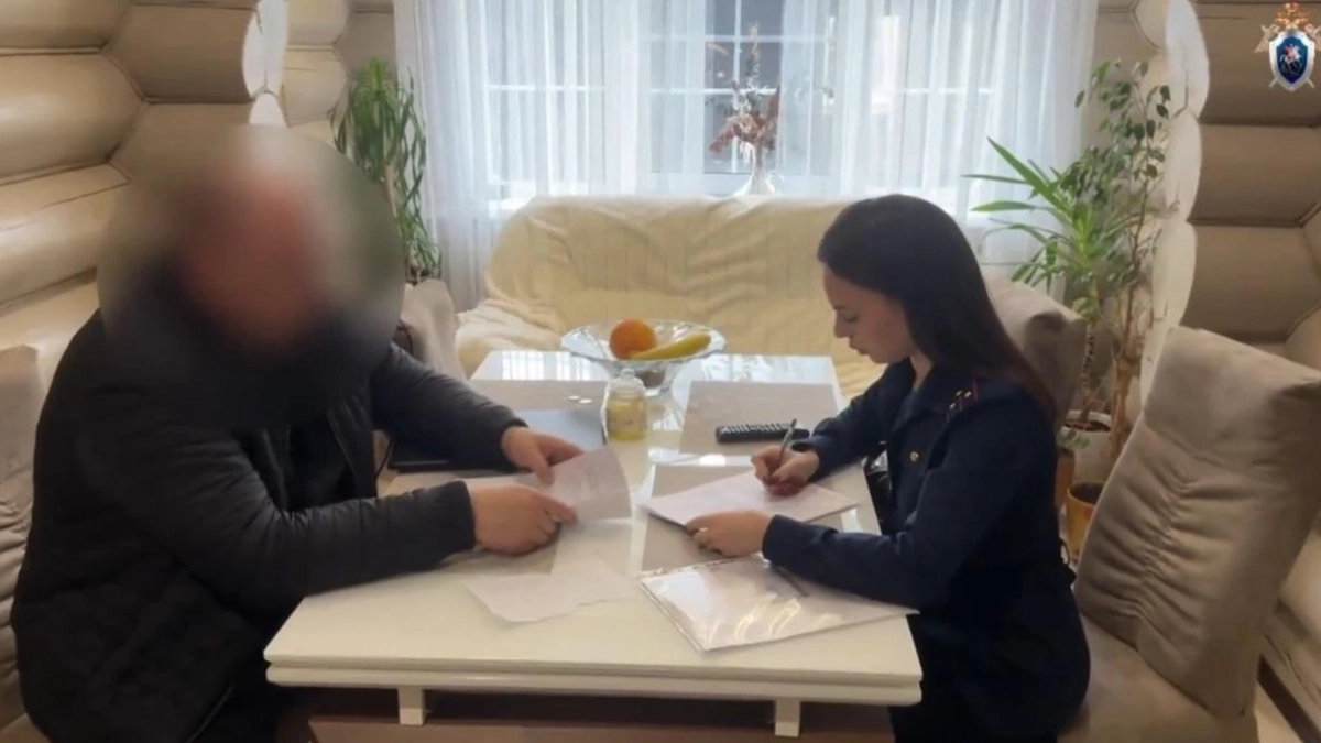 Коррупция в Фурмановском районе, авария с автобусом и новые правила продажи алкоголя: главные новости за 7 апреля