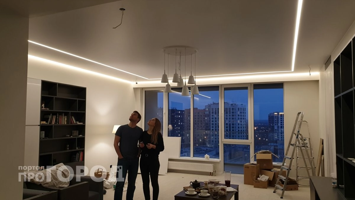 Хватит портить интерьер люстрами: дизайнеры переходят на эти приемы для визуального расширения пространства