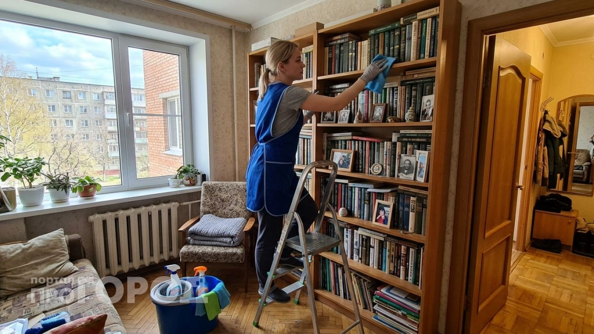 Больше не трачу выходные на быт: пять приемов профессионалов помогают мне наводить идеальный порядок за 20 минут