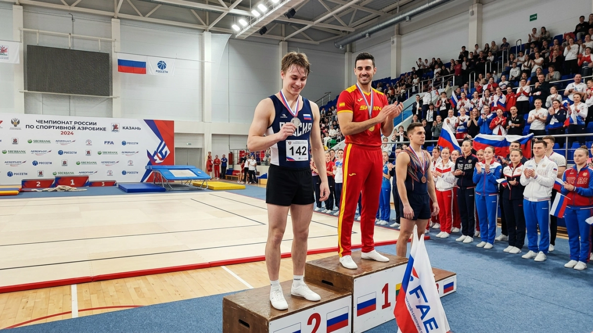 Антон Колобов из Иванова взял серебро Кубка мира по аэробике в Токио