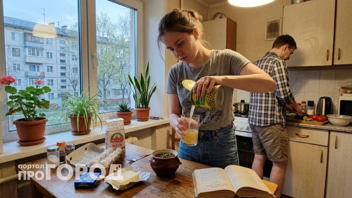 Перестала выливать аквафабу из банки с горошком: теперь взбиваю из нее пышные десерты вместо дорогих яиц