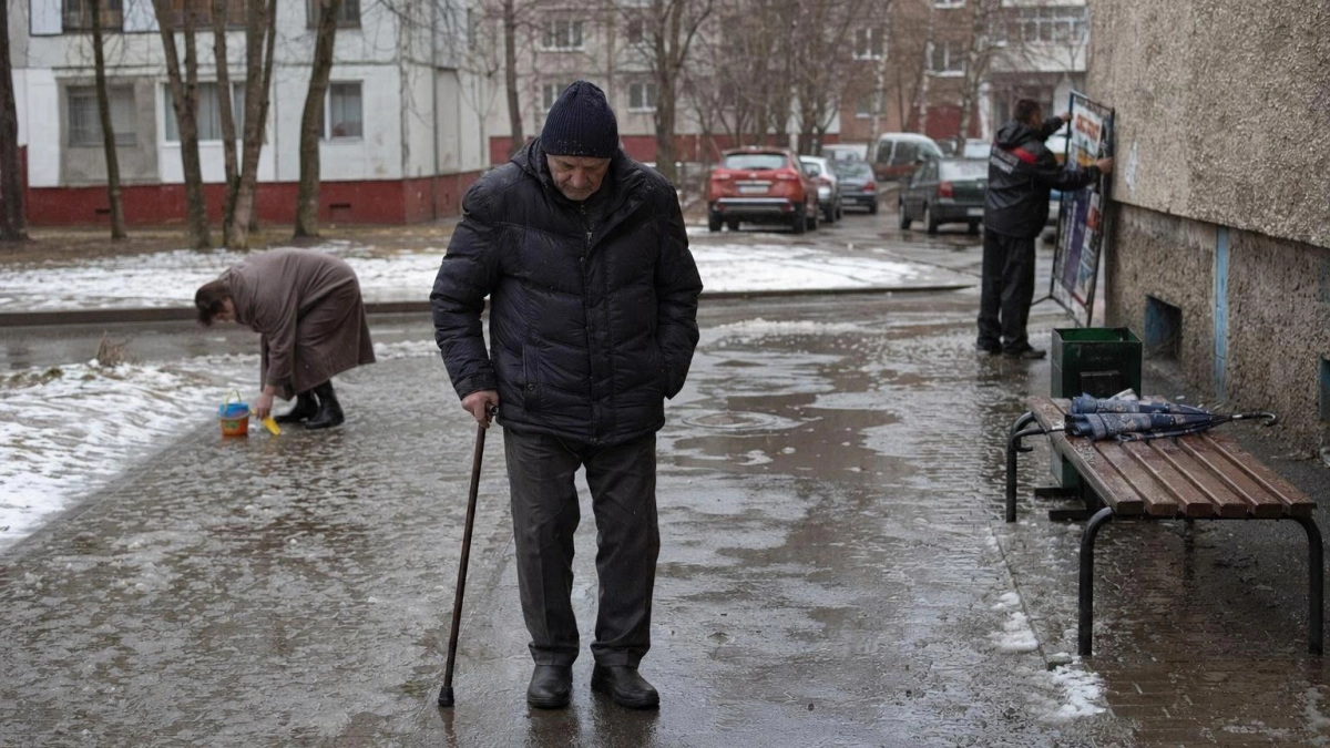 МЧС предупреждает: порывы ветра до 20 м/с и гололедица в Ивановской области