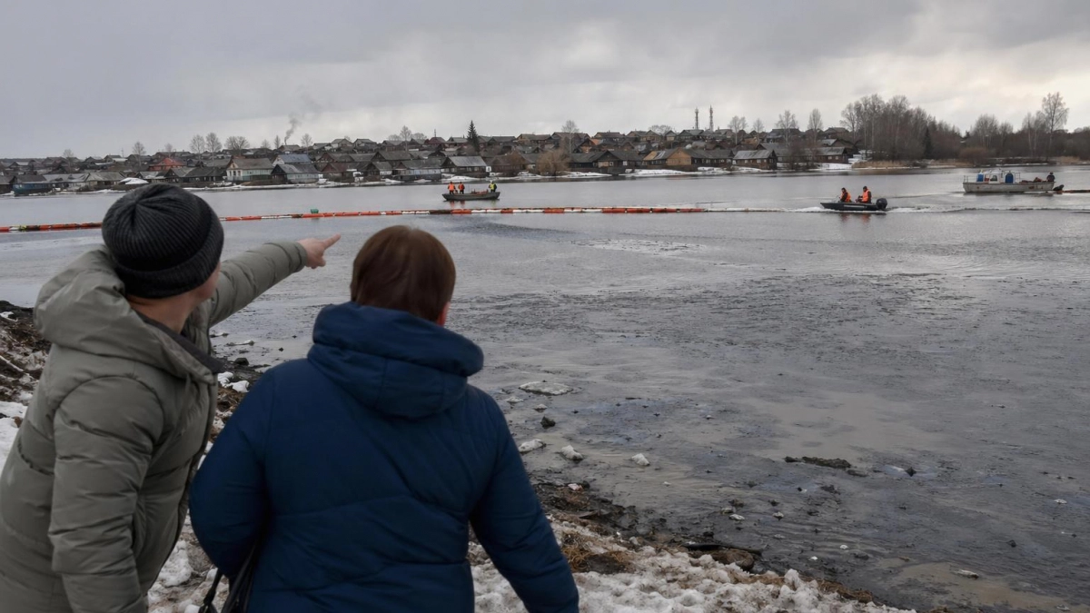 Керосин в водохранилище Иванова: 80% жителей пьют воду под угрозой