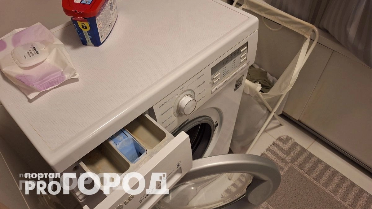 Выкидываю дорогие отбеливатели: один аптечный пакетик в стиральной машине возвращает вещам первозданный вид