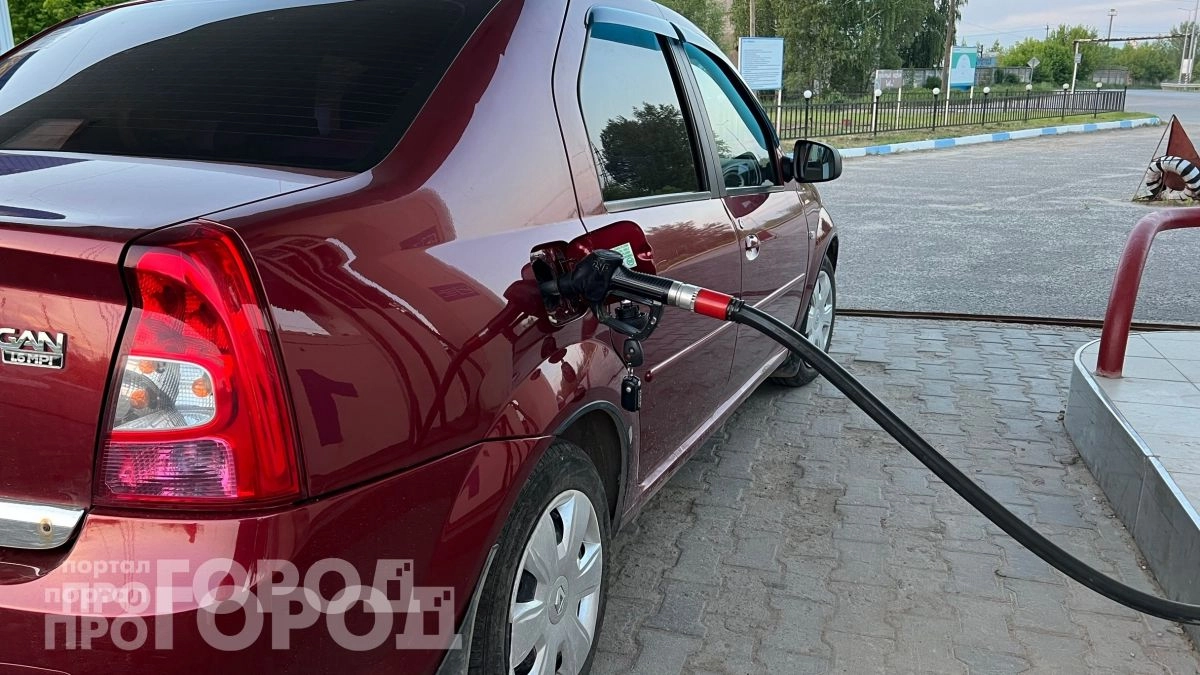 Секрет правильной заправки до полного бака: одна скрытая настройка пистолета избавит от лишних трат