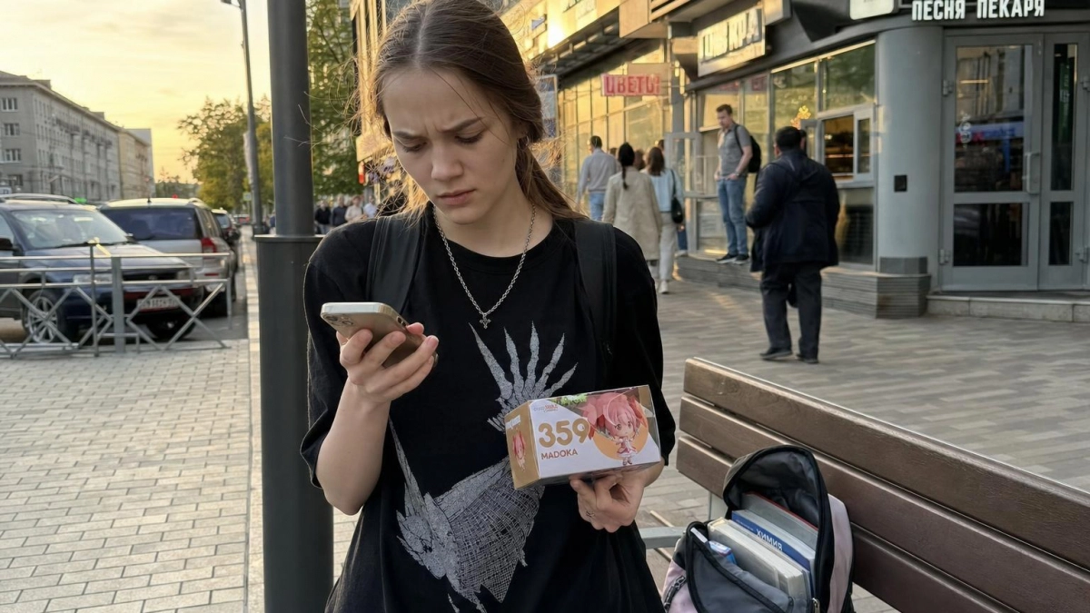 Студентка из Иванова заплатила 12 000 рублей за фигурку и лишилась денег