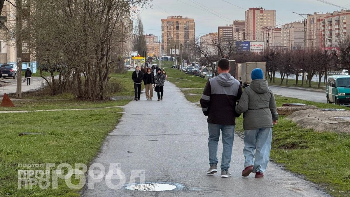Смотрите в зеркало внимательнее: эти 7 особенностей внешности прямо указывают на ваш высокий интеллект