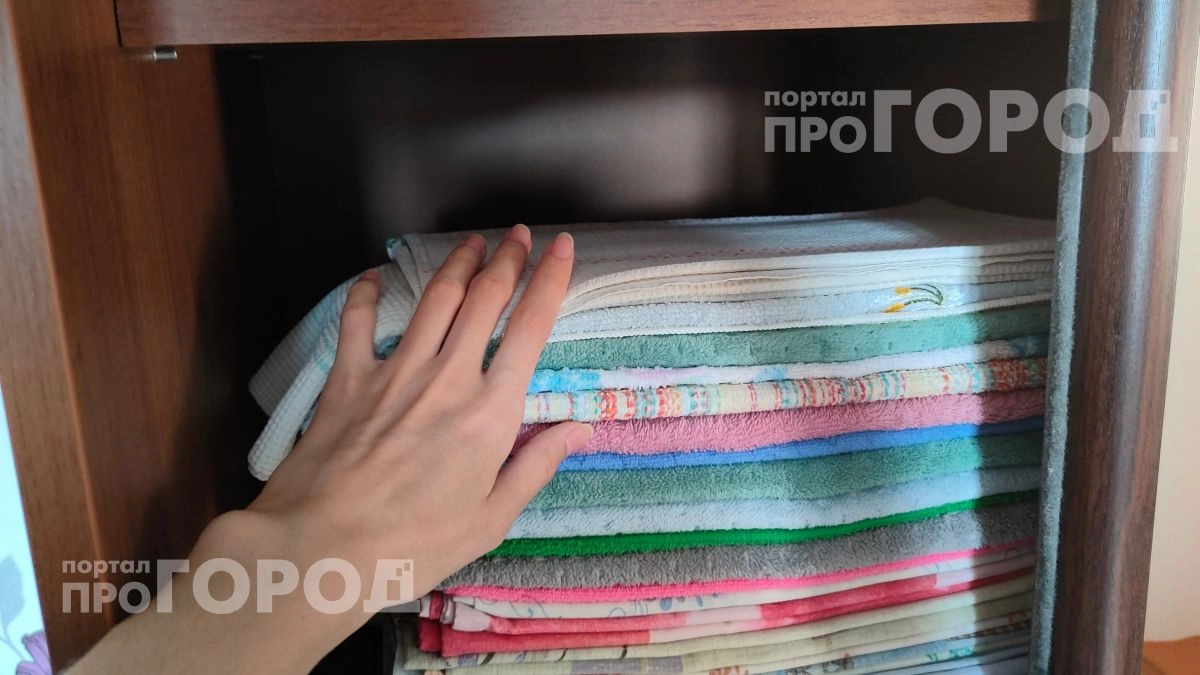Выбросьте кухонные полотенца только после прочтения: 4 простых способа убрать въевшийся запах и серость