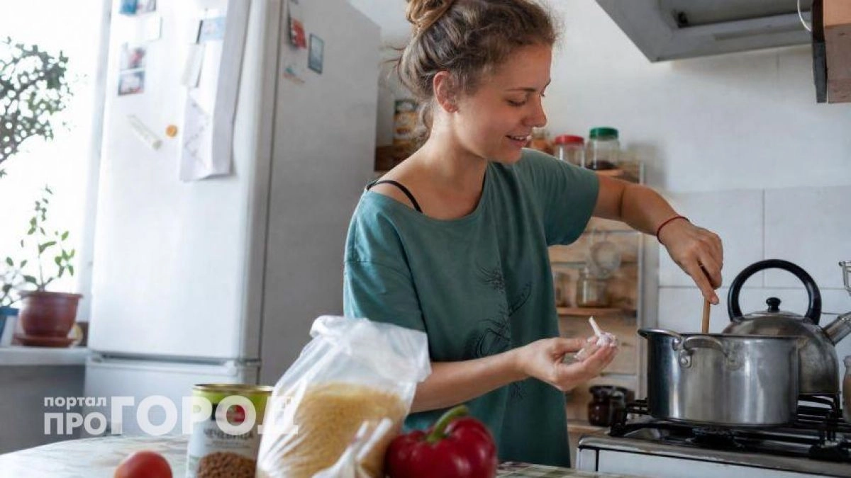 Хватит тратить лишнее на еду: составляю меню на неделю из базовых продуктов всего за тысячу рублей