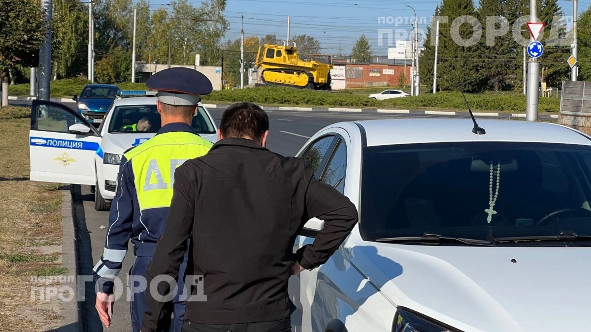 Водителям пенсионного возраста пора узнать правду: закон четко определяет предел для управления машиной