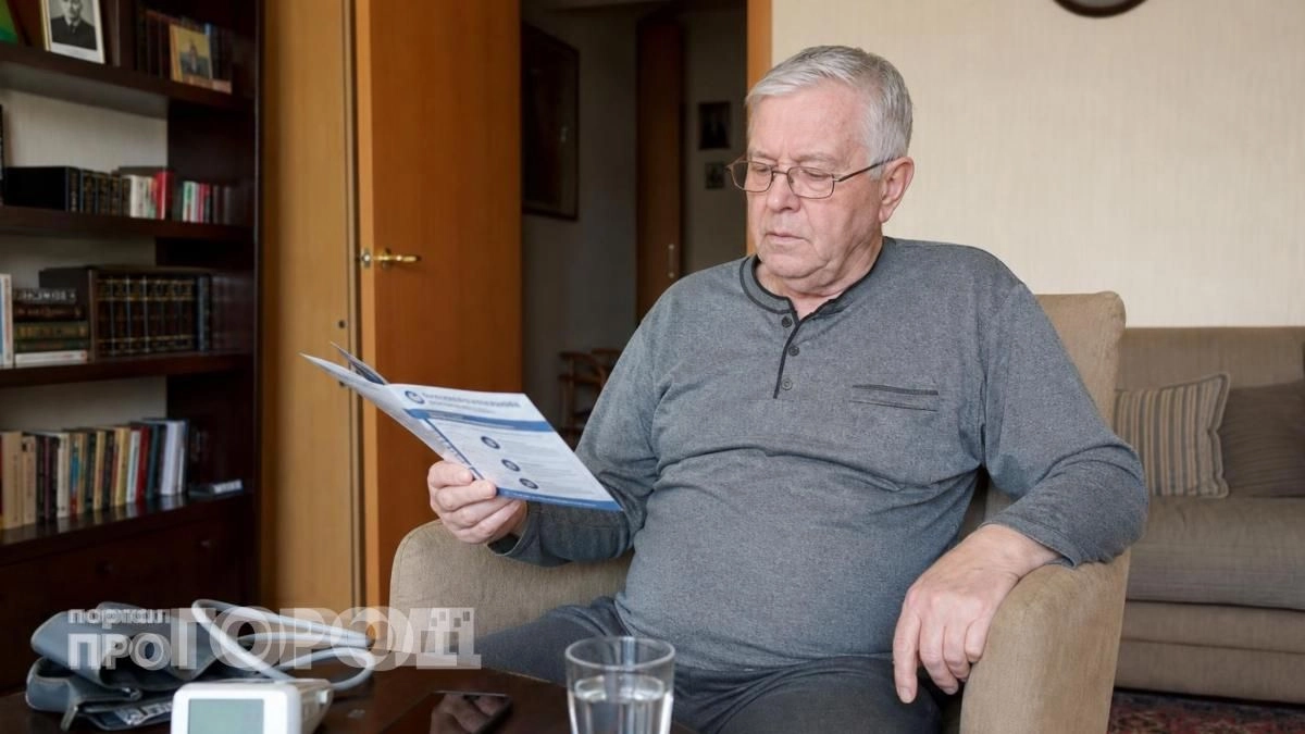 Инсульт застал в одиночестве: пошаговый план действий, который поможет продержаться до приезда врачей