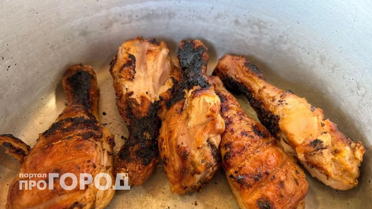 Больше не покупаю курицу на развес после откровений коллеги: вся правда о составе магазинного мяса