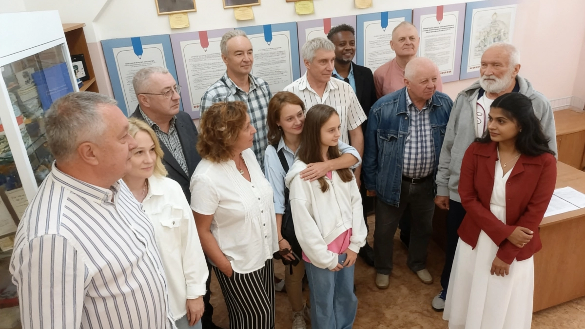 Сергей Крикалёв посетил выставку к 65-летию полета Гагарина в Иванове