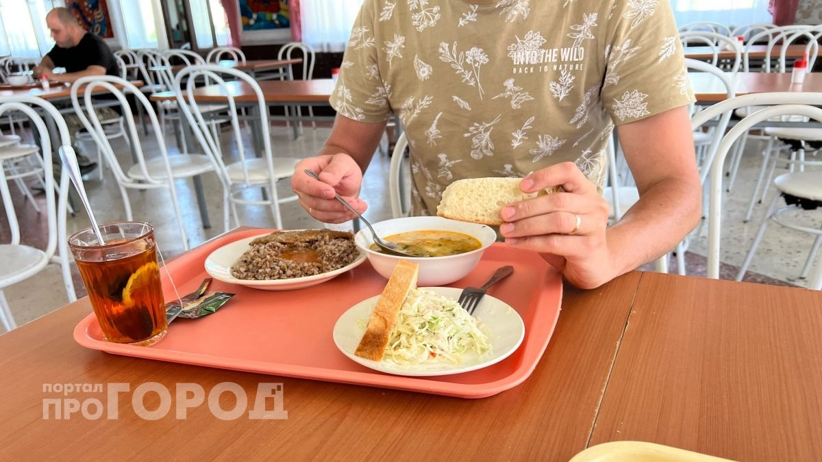 Вы годами зря выбрасывали эти этикетки: узнайте, как на самом деле использовать бирки от чайных пакетиков
