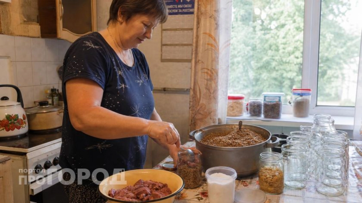 Забудьте про ежедневную готовку: раскладываю крупу по банкам и закрываю вопрос с сытными ужинами на всю неделю