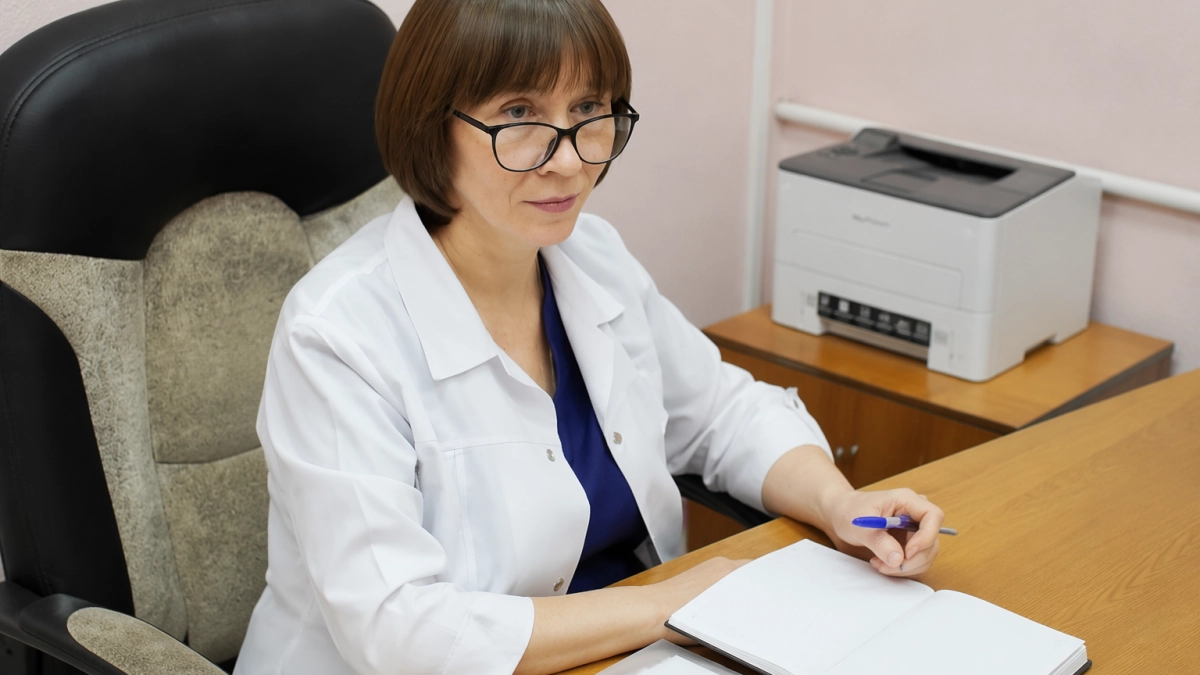 Ивановский акушер-гинеколог Любовь Зыкова получила медаль имени Боткина