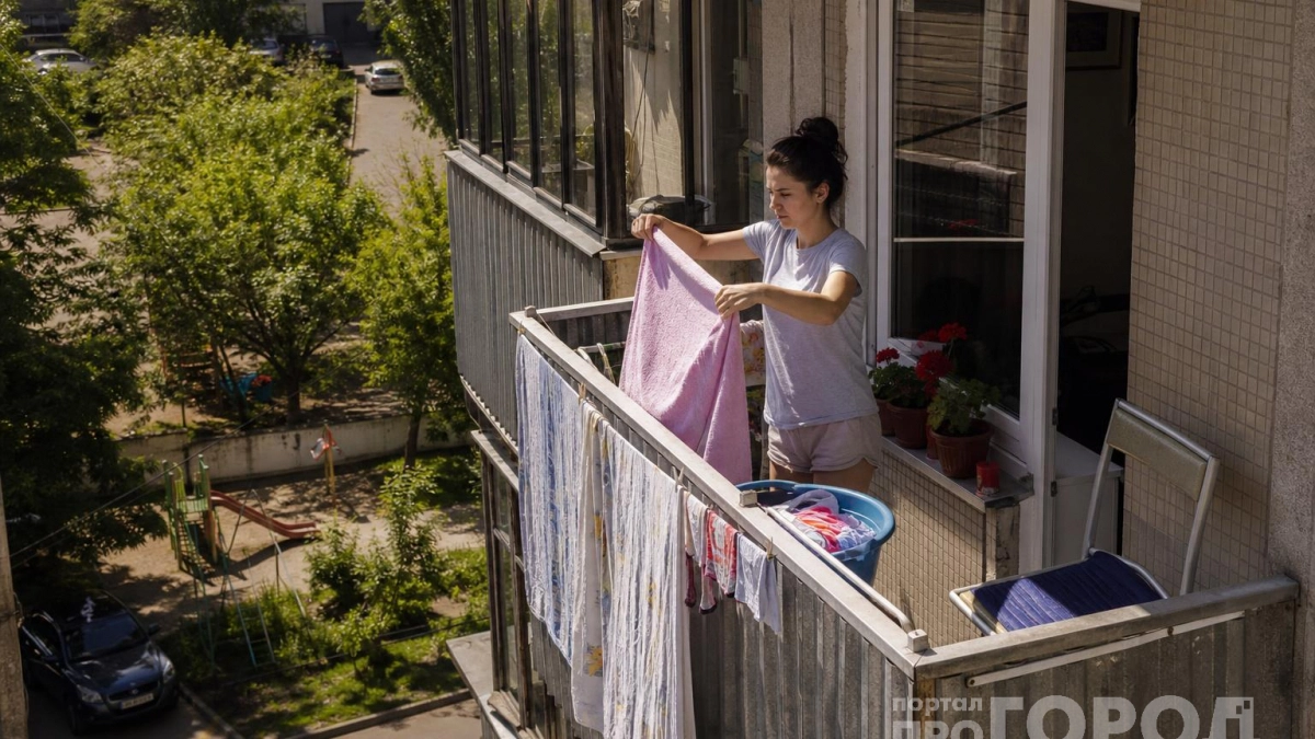 Кладу ложку этого средства в стиралку: даже жесткие полотенца становятся нежными как в отелях пять звезд