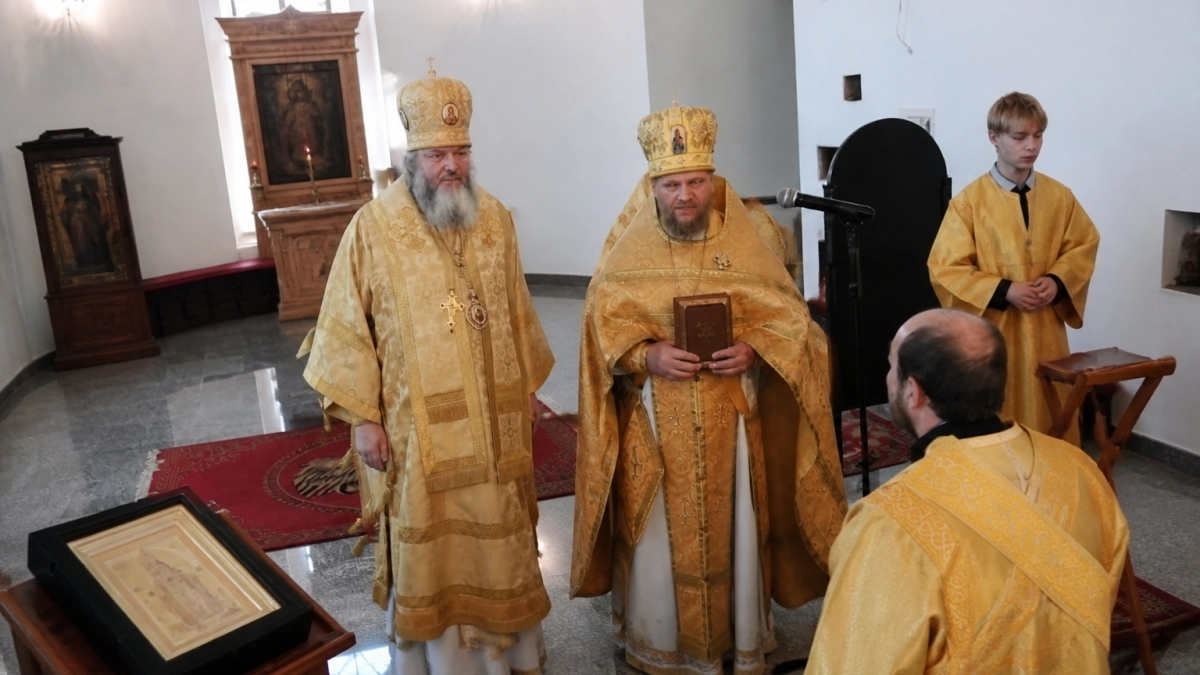 Протоиерея Димитрия Грудогло в Кинешме наградили орденом к его 60-летию