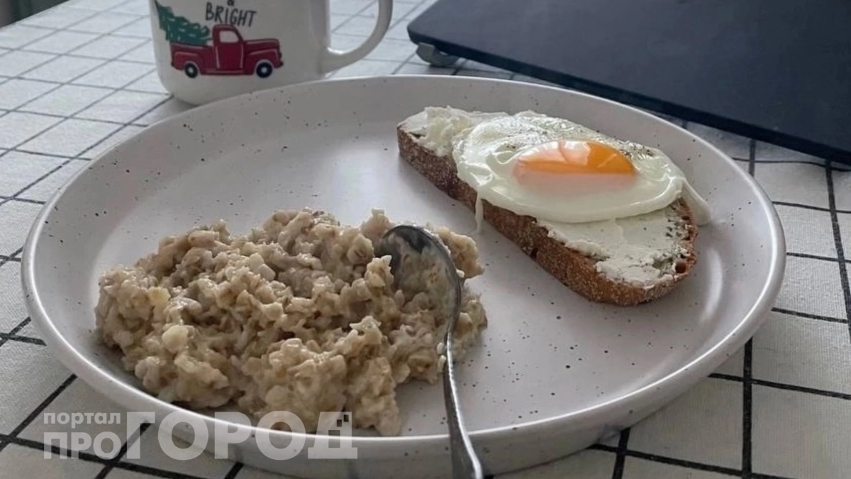 Забудьте про каши и яичницу: японцы едят один доступный продукт по утрам и доживают до сотни лет здоровыми