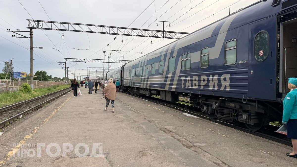 Выкупили купе целиком, но в поезде подсадили чужака: как теперь гарантированно остаться только своей семьей