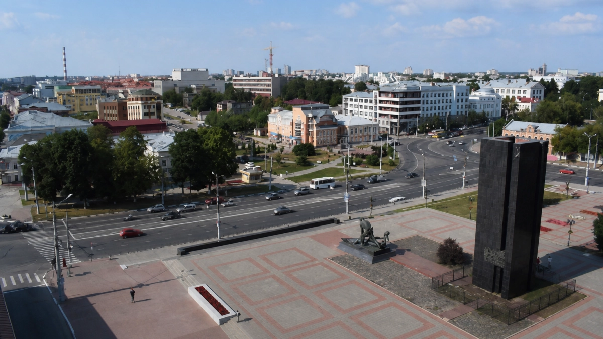 Максим Комиссаров поздравил ивановцев с 155-летием и отметил роль города в истории страны