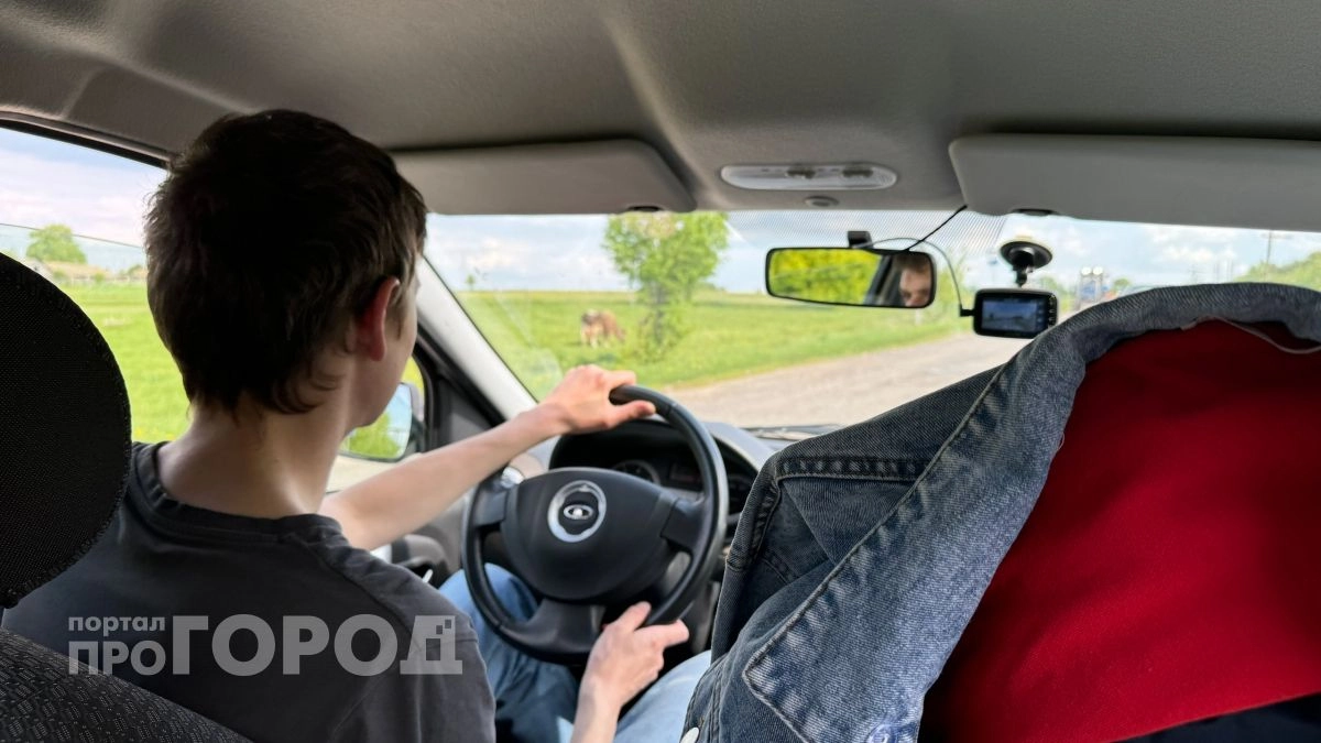 Перестаньте зря тратить топливо летом: автомеханик объяснил почему прогрев двигателя только вредит машине