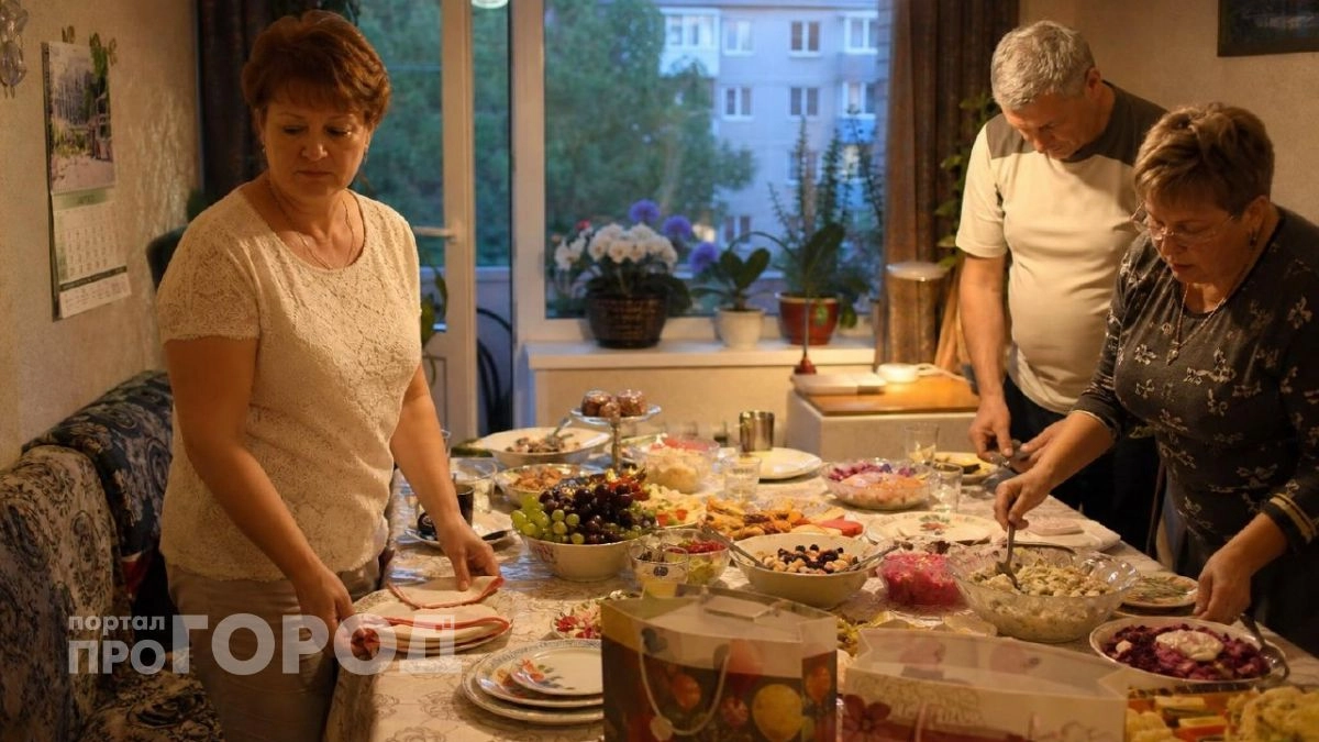 Хватит превращать дом в проходной двор: почему отказ от шумных застолий сэкономит вам кучу нервов и денег
