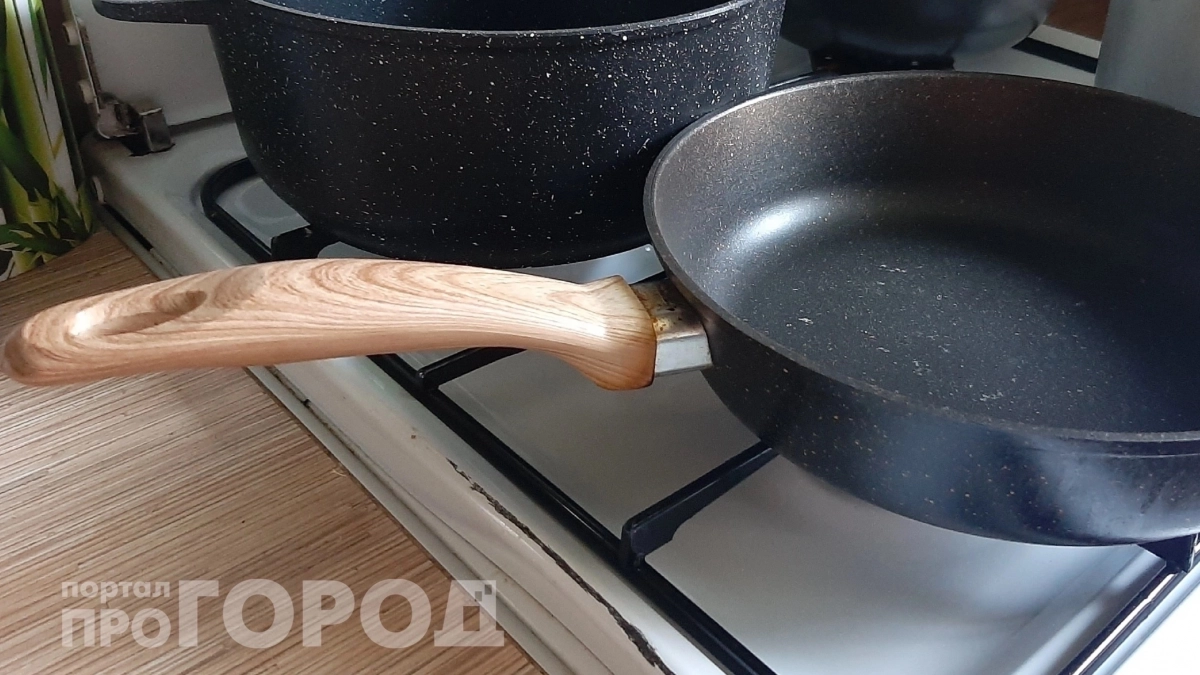 Больше не трачу силы на чистку сковородок: нагар и липкий жир удаляются за пару минут без агрессивной химии