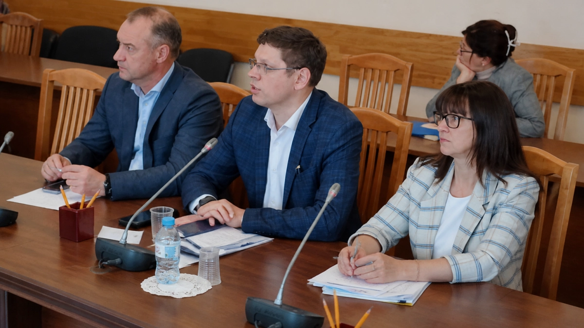 Экс-главе ивановского Депздрава назначили 320 часов работ по делу о халатности