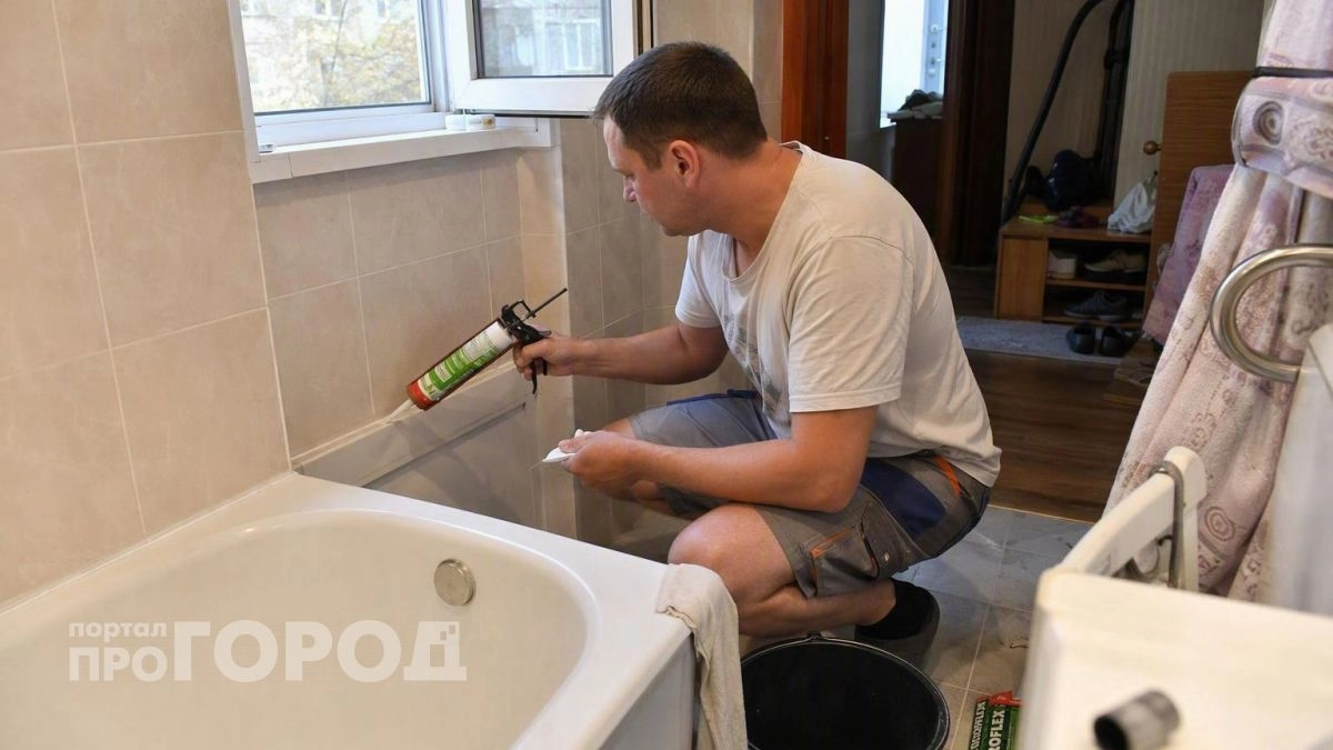 Забудьте про покупной герметик: как я навсегда убрала щель в ванной средством за копейки из аптечки