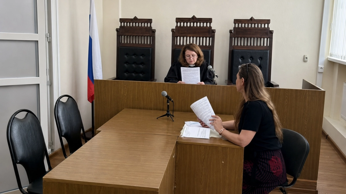 Суд в Шуе обязал хозяйку «собачьей» квартиры впустить комиссию администрации